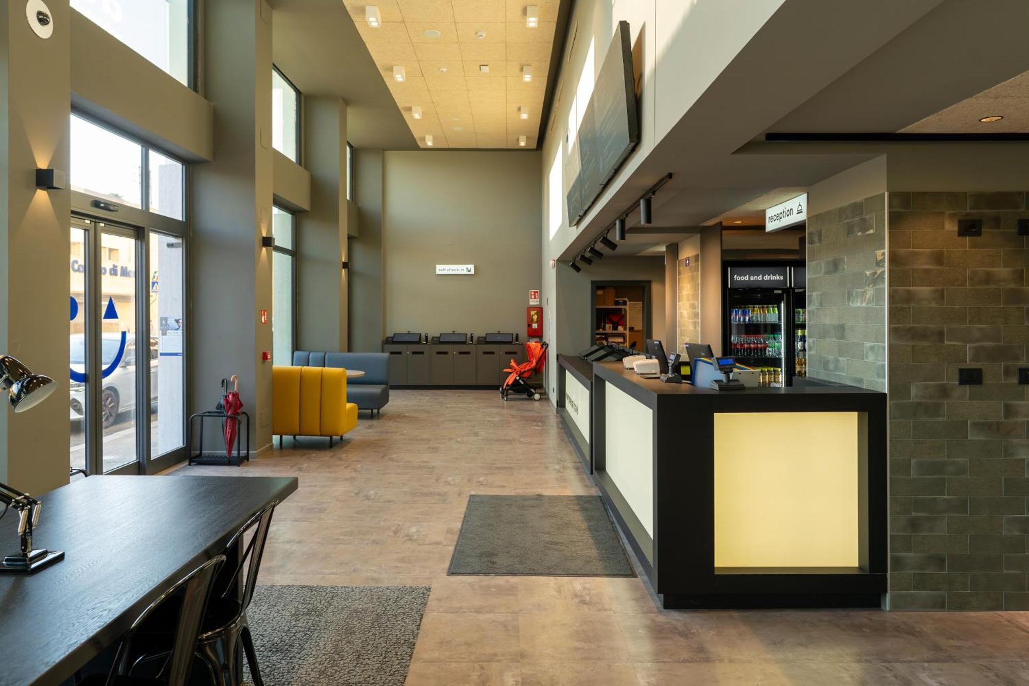 A&O Hostel Firenze Campo Di Marte מראה חיצוני תמונה